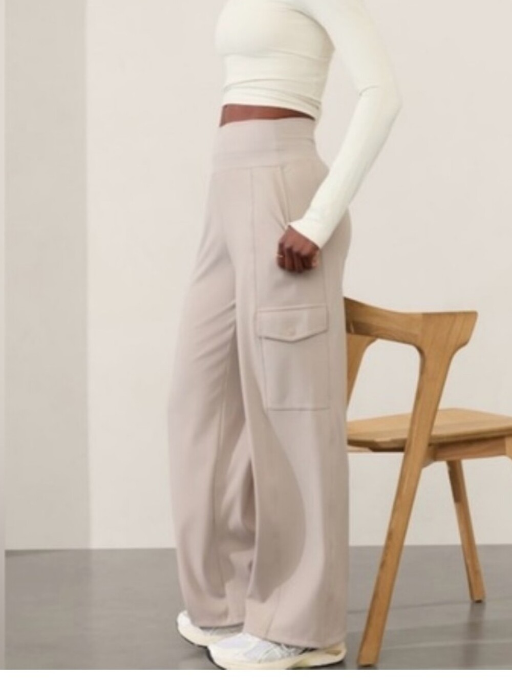 Athleta TALL Venice Cargo Pants. NWT - Picture 2 of 9